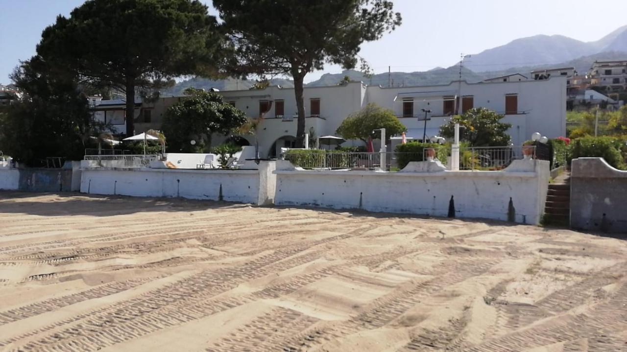 Villa A Diamante Sulla Spiaggia Белведере Маритимо Екстериор снимка
