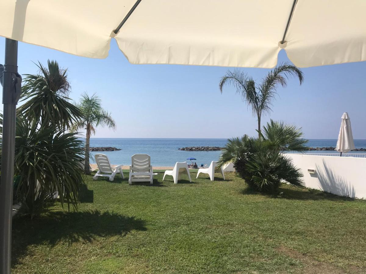 Villa A Diamante Sulla Spiaggia Белведере Маритимо Екстериор снимка