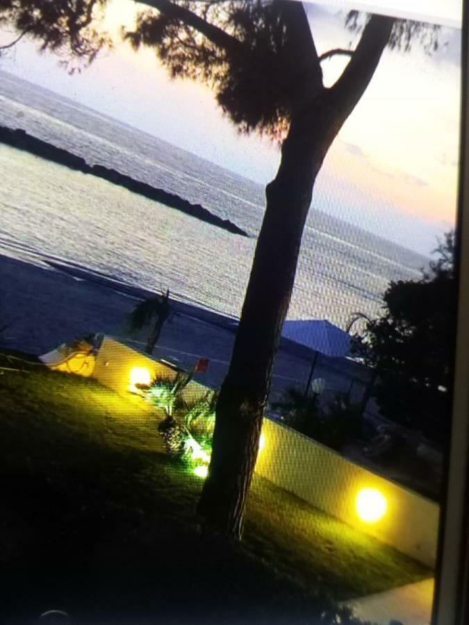 Villa A Diamante Sulla Spiaggia Белведере Маритимо Екстериор снимка