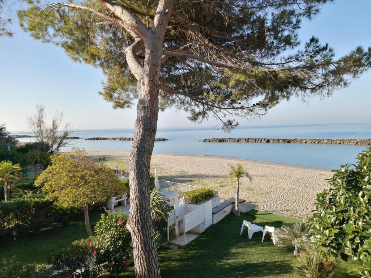 Villa A Diamante Sulla Spiaggia Белведере Маритимо Екстериор снимка